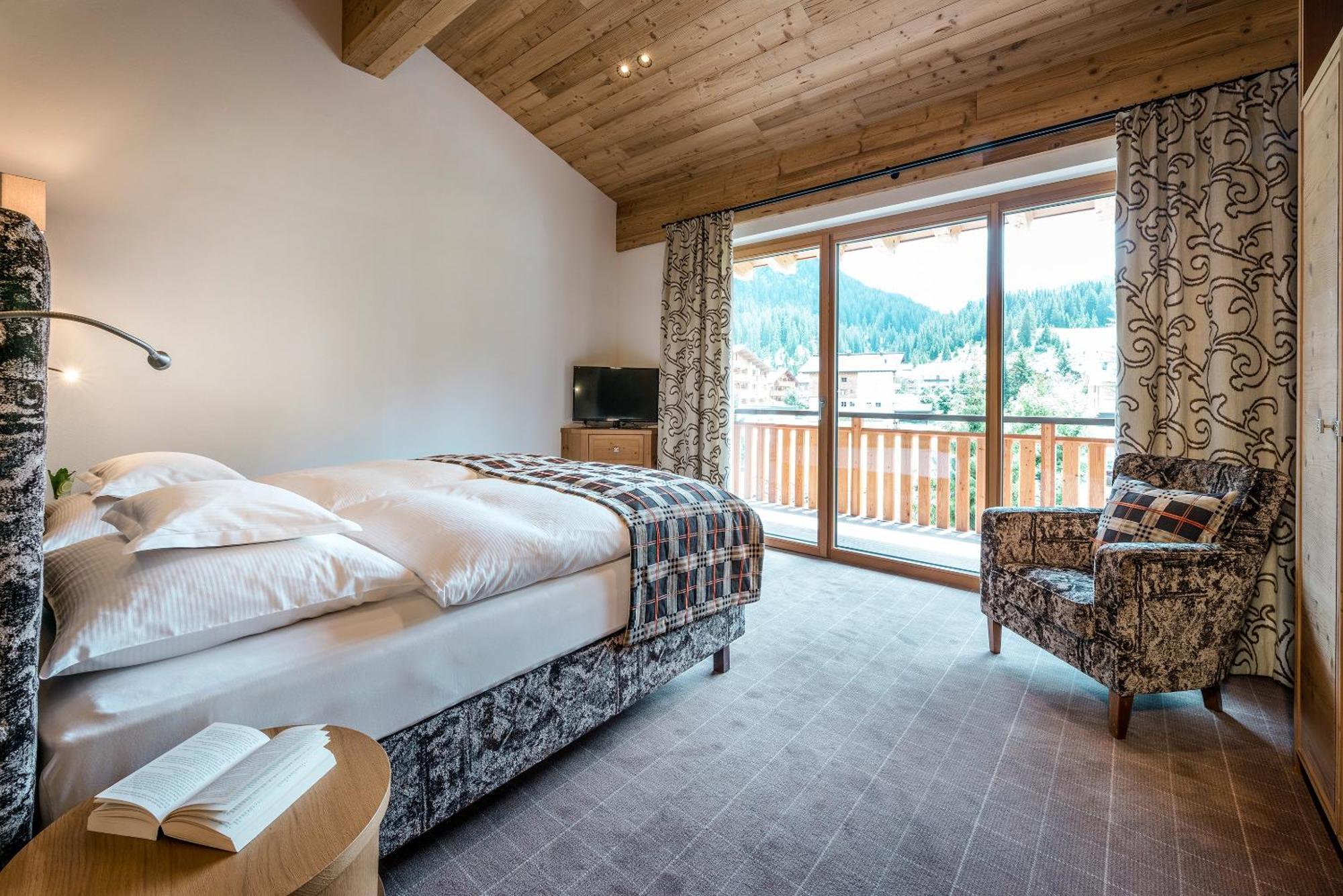 Hotel Auenhof Lech am Arlberg Exterior photo