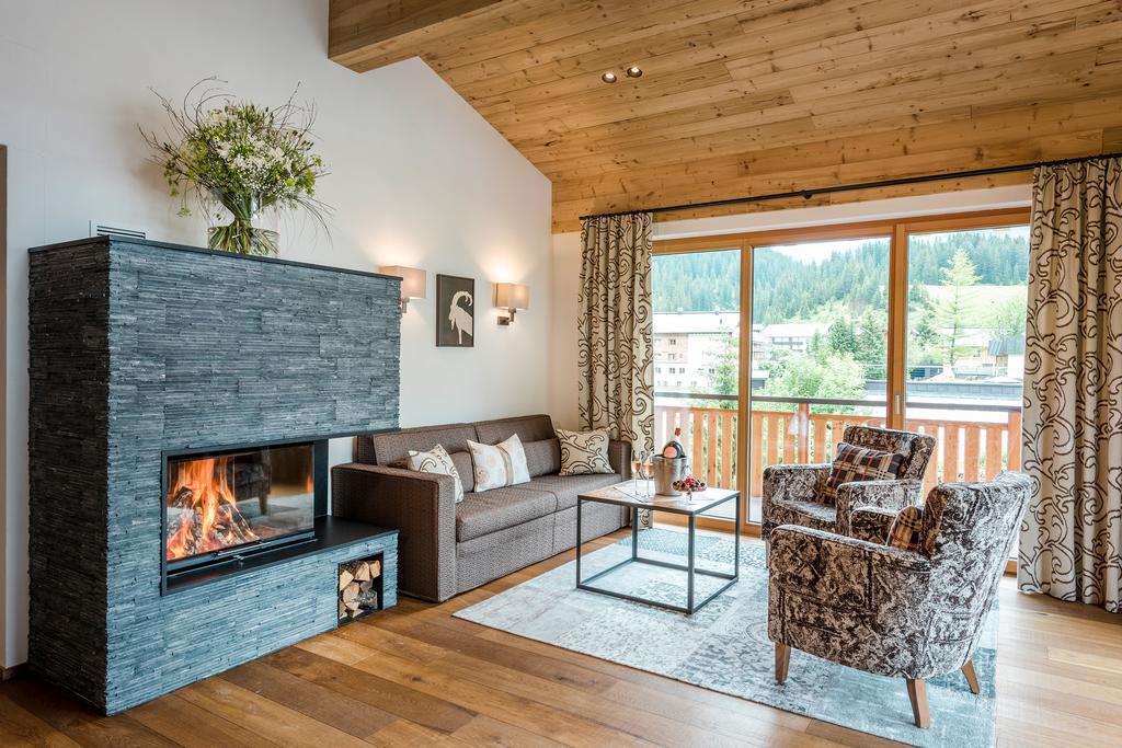 Hotel Auenhof Lech am Arlberg Exterior photo